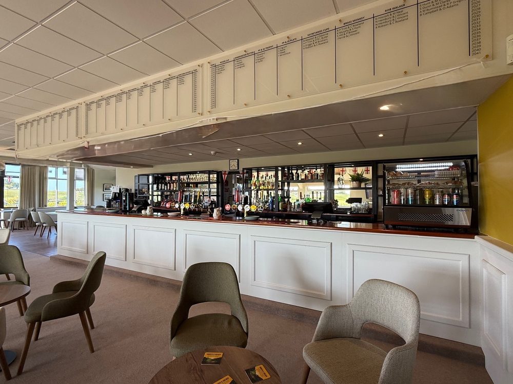 Golf Clubhouse bar